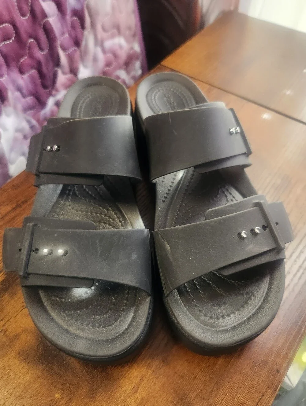Crocs Brooklyn Buckle Low Wedge Sandal Size 10